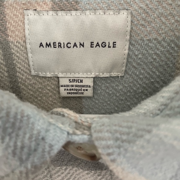 American Eagle Plaid Button-Down Shacket - Picture 4 of 5